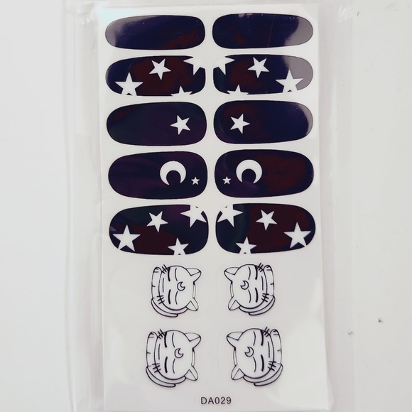 ⭐4/$15 Sleeping Cat Moon and Stars Nail Wraps - Picture 3 of 5